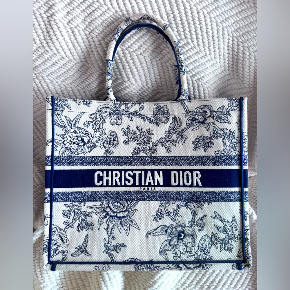 Christian Dior LARGE Book Tote. Used once. STUNNING